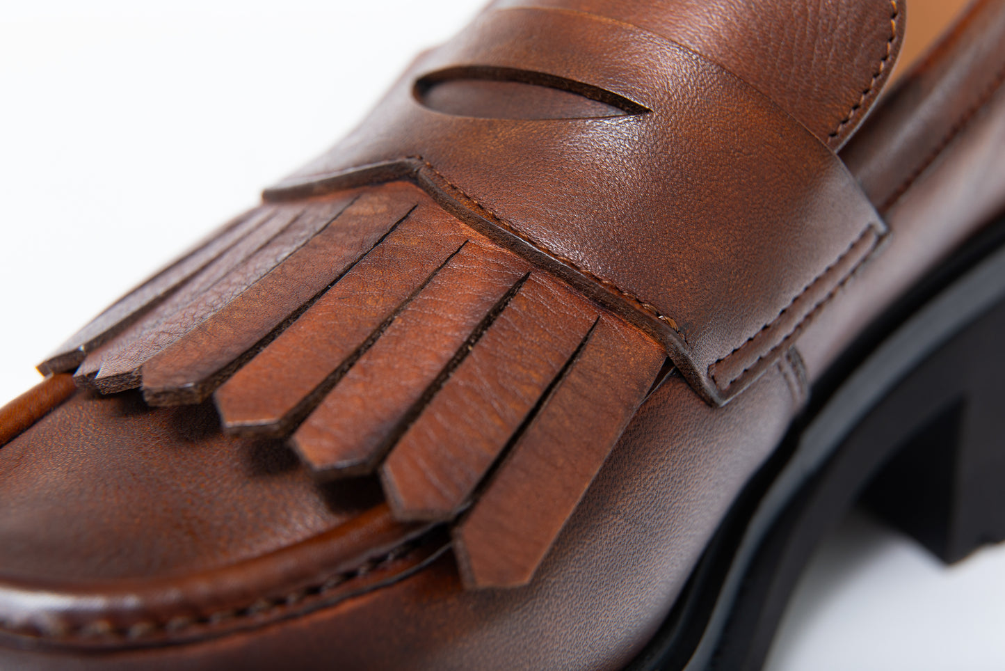 IRIS -  Platform Kiltie Loafer